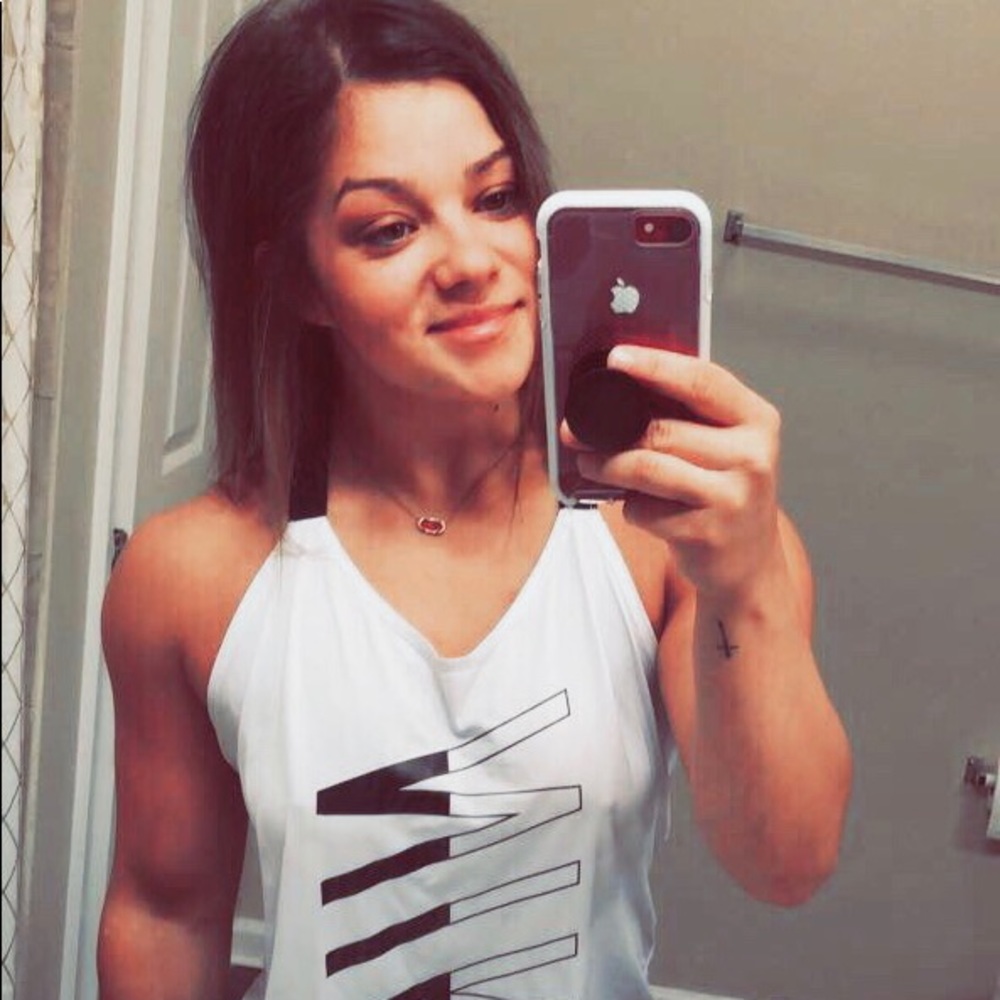 Meet your Posher, Rebecca